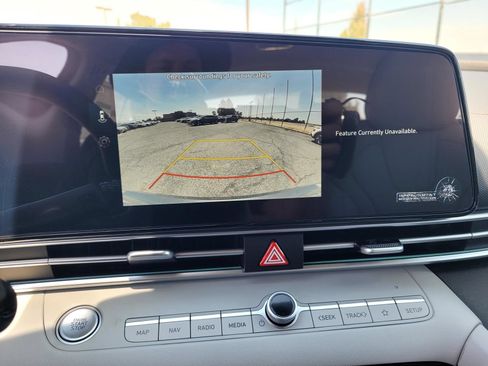 New 2026 Hyundai Elantra Limited FWD image 11