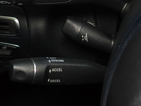 Used 2015 Mercedes-Benz C 300 4MATIC Sedan image 29