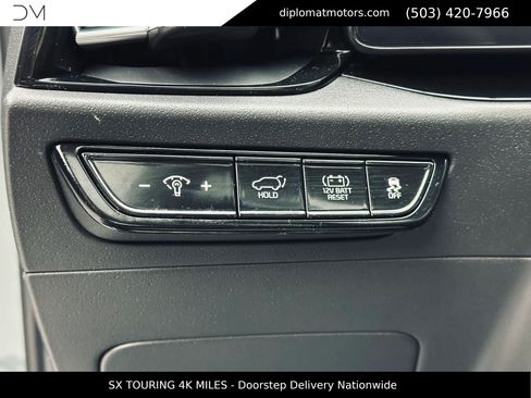 Used 2023 Kia Niro SX Touring FWD image 32