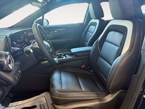 Used 2025 Chevrolet Blazer EV LT image 7