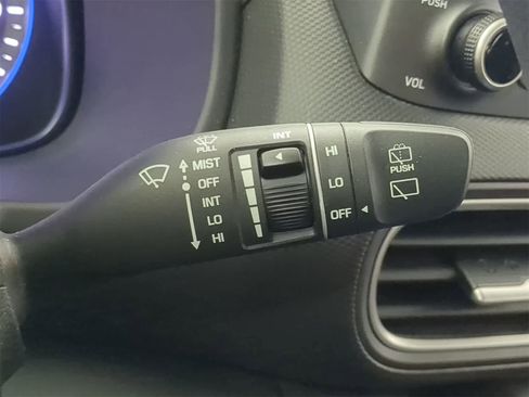 Used 2019 Hyundai Kona SE image 24