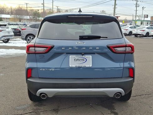 Used 2023 Ford Escape Active w/ Cold Weather Package image 5