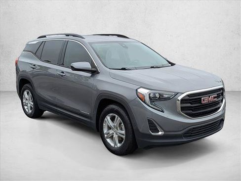 Used 2020 GMC Terrain SLE w/ Driver Convenience Package FWD image 3