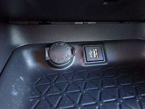 Used 2024 Toyota RAV4 LE AWD/4WD image 16