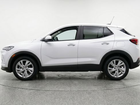 Used 2025 Buick Encore GX Preferred FWD image 5
