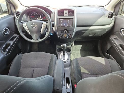 Used 2018 Nissan Versa SV FWD image 12