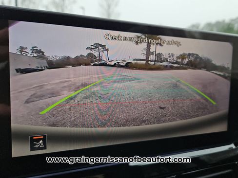 New 2026 Nissan Pathfinder SV image 9