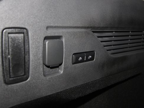 New 2026 Lincoln Nautilus Premier image 43