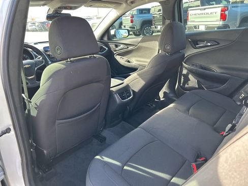 Used 2022 Chevrolet Malibu LT image 37