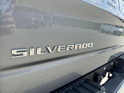 Used 2024 Chevrolet Silverado 1500 LT image 5