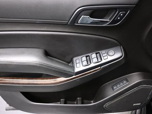 Used 2020 Chevrolet Tahoe LT image 13