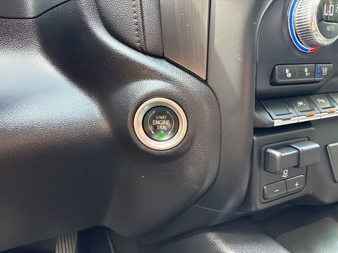 Used 2022 GMC Sierra 1500 AT4 w/ AT4 Carbonpro Edition AWD/4WD image 26