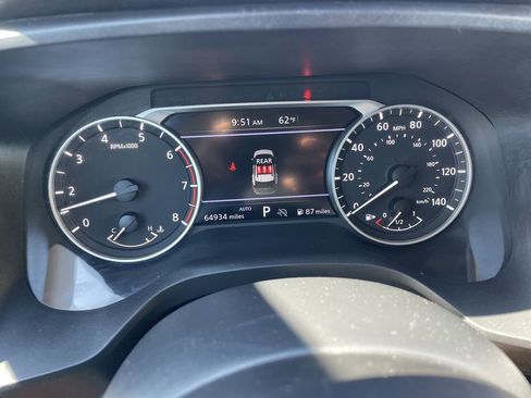 Used 2024 Nissan Rogue S AWD/4WD image 17