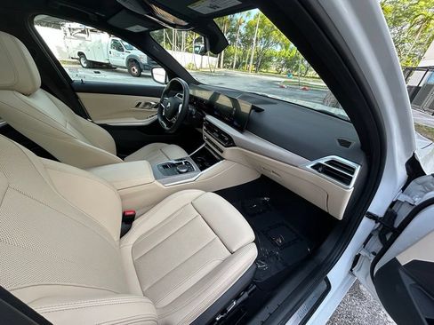 Used 2025 BMW 330i Sedan w/ Convenience Package RWD image 30