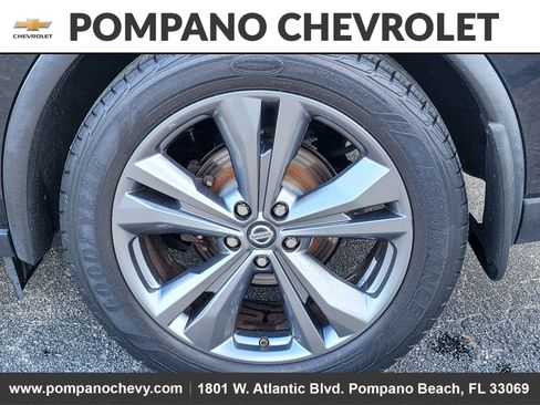 Used 2019 Nissan Murano Platinum w/ Cargo Package image 13