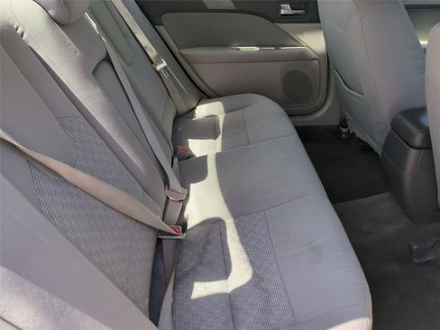 Used 2012 Ford Fusion SE FWD image 17