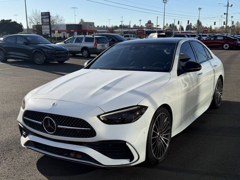 Used 2022 Mercedes-Benz C 300 4MATIC Sedan image 4