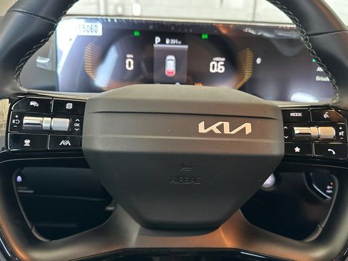 Certified 2026 Kia Sorento LX FWD image 26