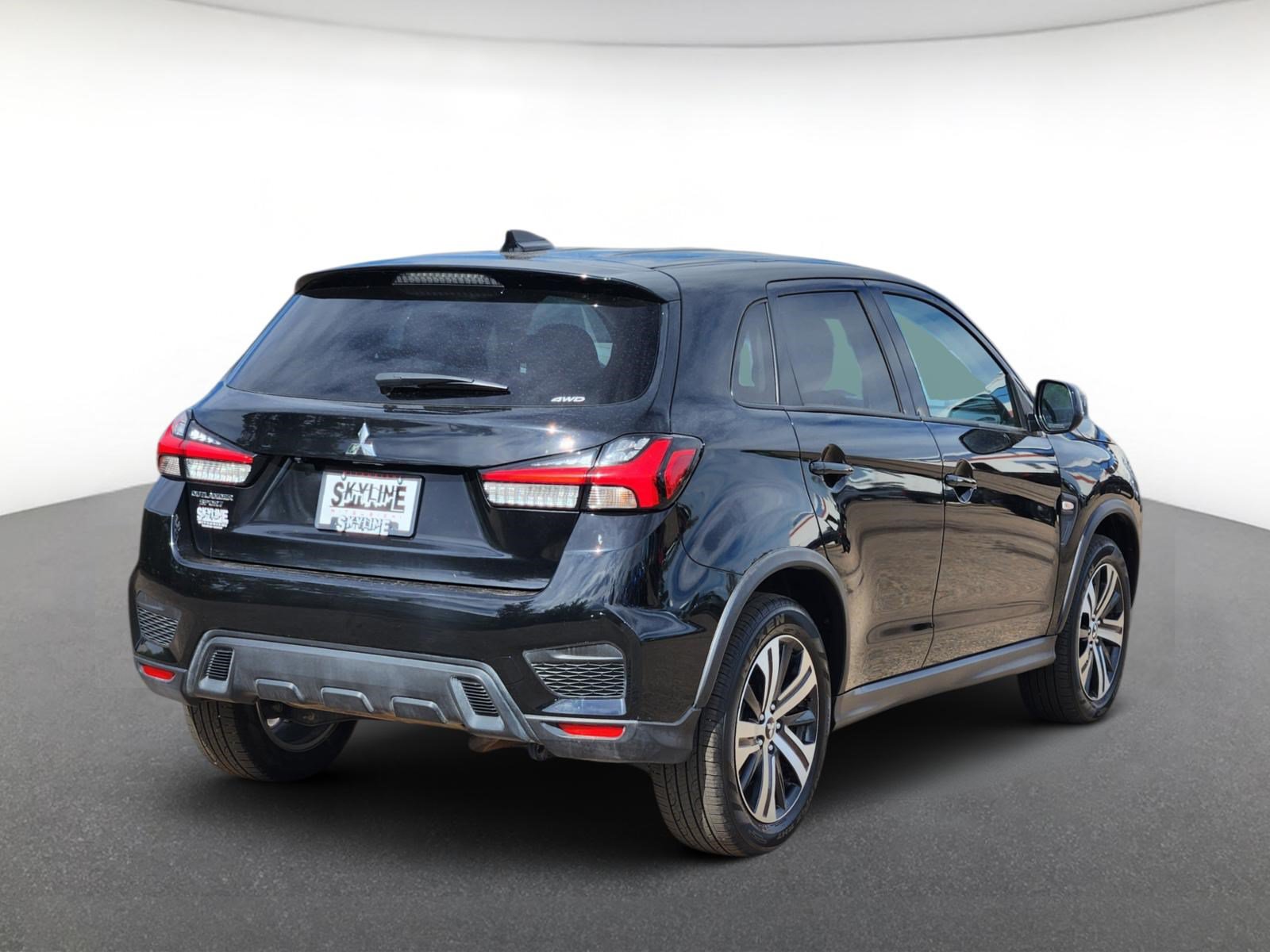 Used 2025 Mitsubishi Outlander Sport ES AWD/4WD image 3