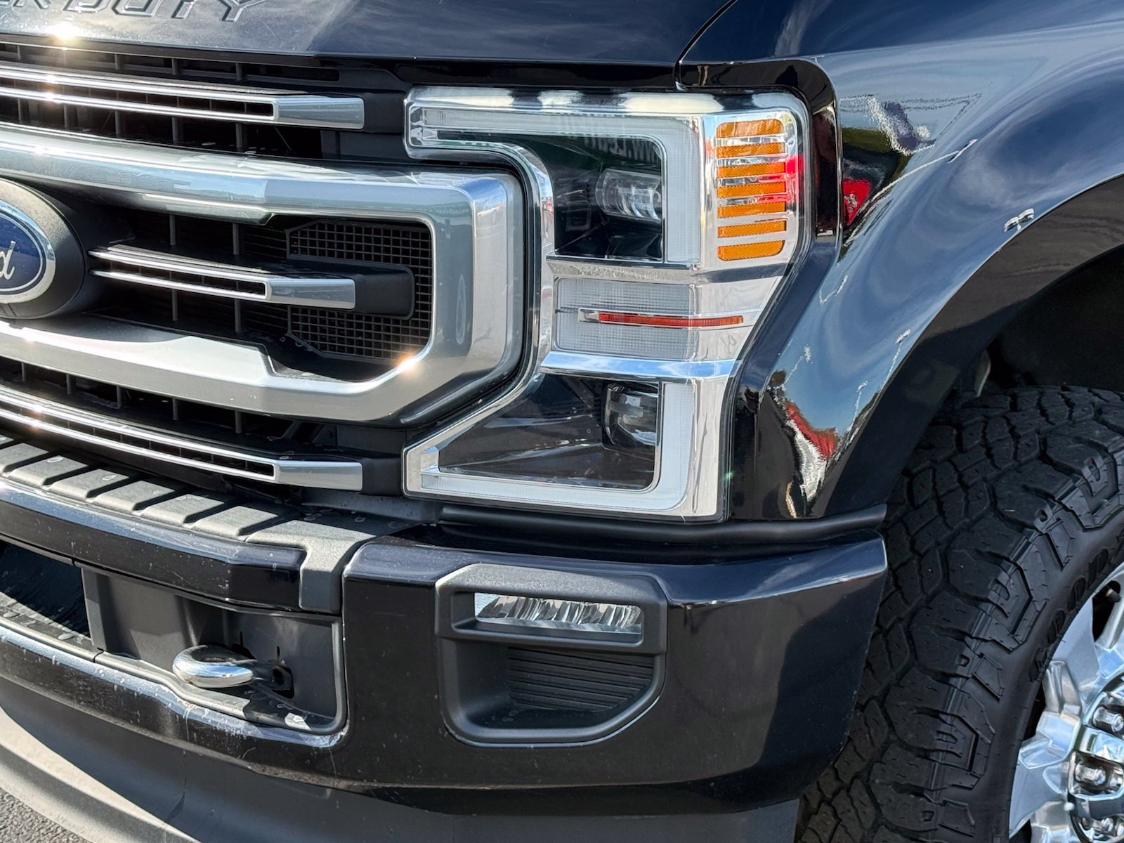 Used 2020 Ford F350 Platinum w/ FX4 Off-Road Package AWD/4WD image 10