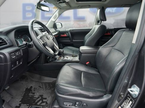 Used 2016 Toyota 4Runner Limited image 13