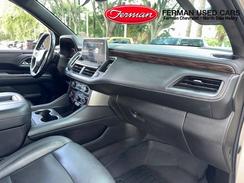 Used 2021 Chevrolet Tahoe Z71 w/ Luxury Package AWD/4WD image 5