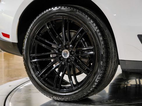 Used 2024 Porsche Macan w/ Premium Plus Package AWD/4WD image 57
