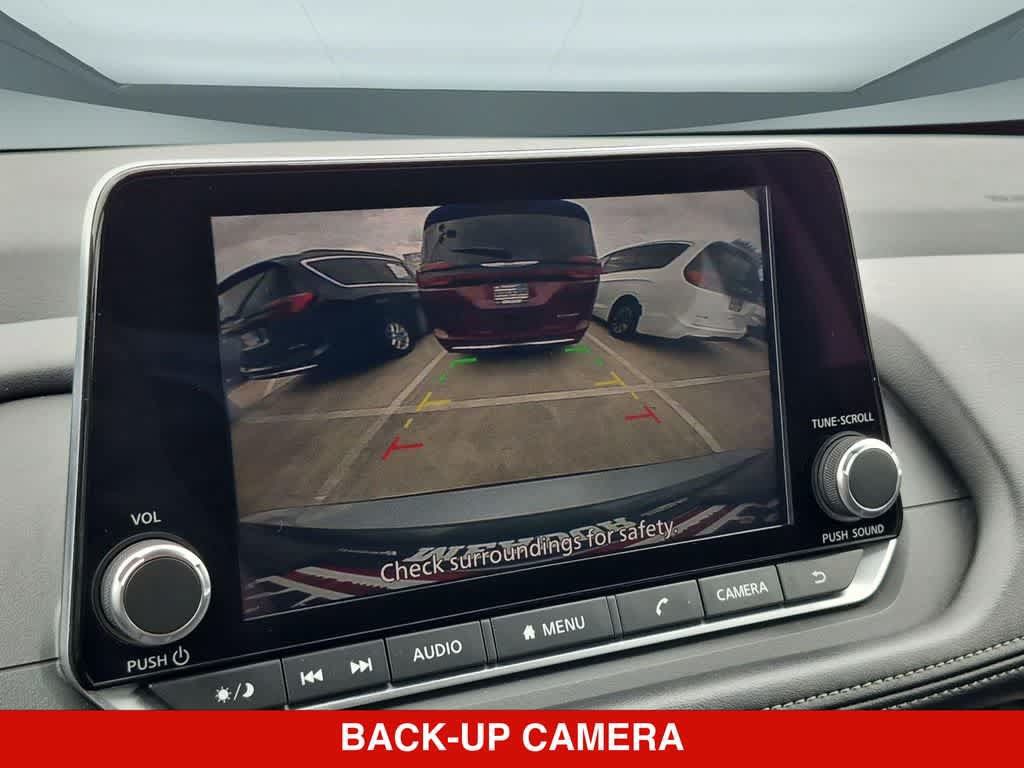 Used 2024 Nissan Rogue SV FWD image 27