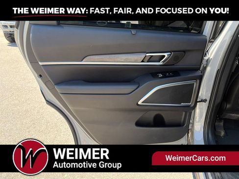 Used 2022 Kia Telluride SX w/ SX Prestige Package AWD/4WD image 15