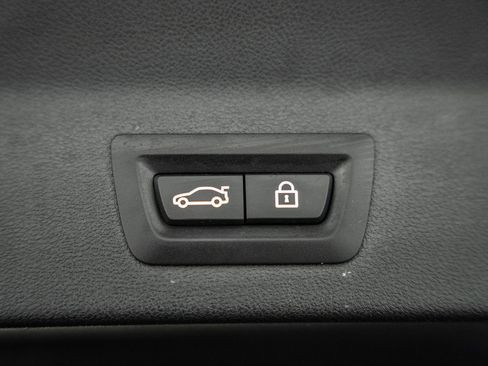 Used 2018 BMW X3 M40i image 13