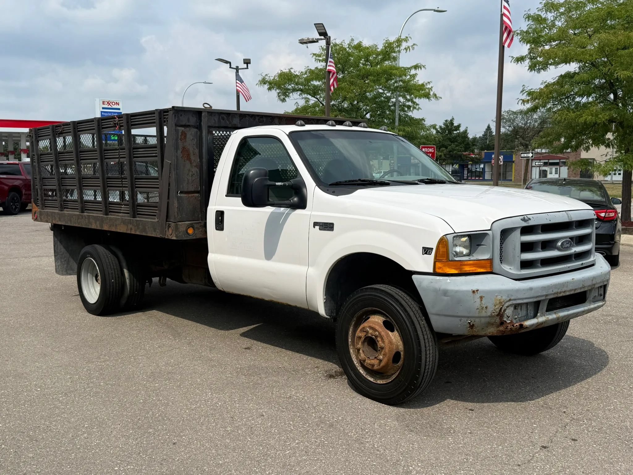 Used 1999 Ford F450 2WD Regular Cab Super Duty image 3
