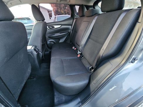 Used 2019 Nissan Rogue Sport S image 23