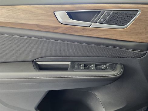 New 2026 Volkswagen Atlas SE image 15