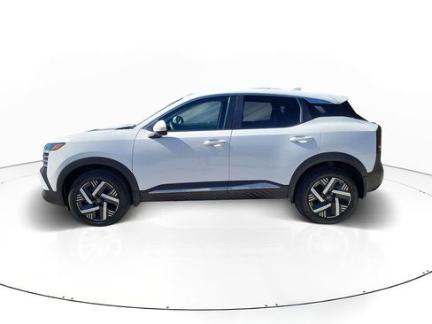 Certified 2025 Nissan Kicks SV image 5