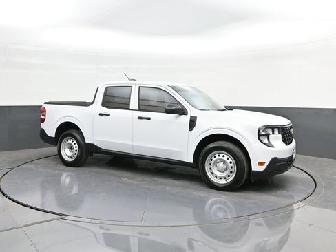 Certified 2025 Ford Maverick XL w/ Equipment Group 102A AWD/4WD image 17