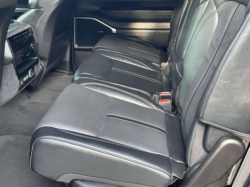 Used 2022 Jeep Wagoneer Series II RWD image 10