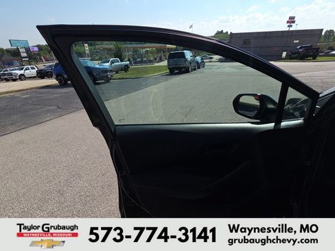 Used 2024 Toyota Corolla LE FWD image 12