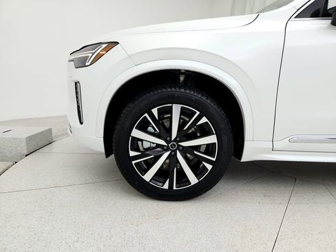 New 2025 Volvo XC90 B6 Core w/ Climate Package image 27