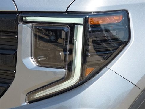 Used 2024 GMC Sierra 1500 Elevation w/ X31 Off-Road Package image 4