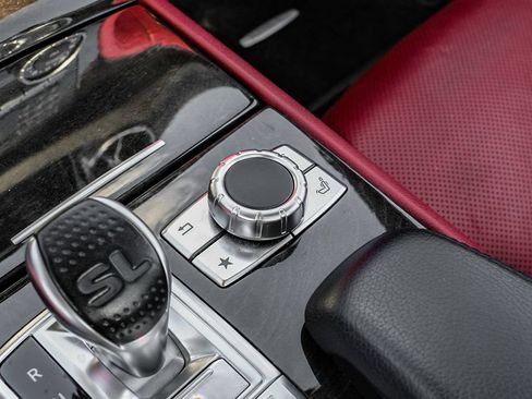 Used 2018 Mercedes-Benz SL 550 image 23
