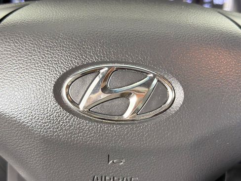 Used 2022 Hyundai Kona SEL FWD image 22