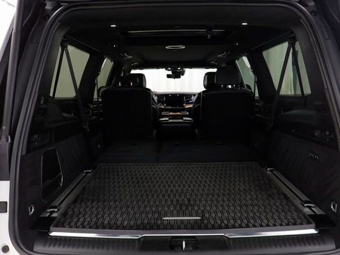 Used 2024 Jeep Grand Wagoneer L Series III image 19