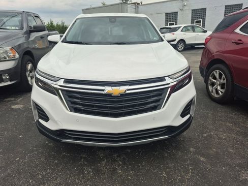 Used 2024 Chevrolet Equinox LT w/ LPO, Floor Liner Package AWD/4WD image 2