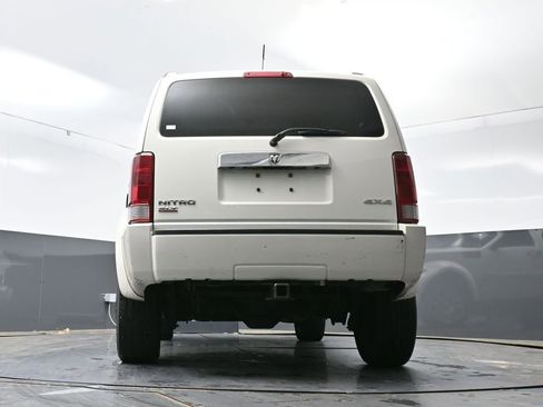 Used 2008 Dodge Nitro SLT w/ Sun & Wheels Group AWD/4WD image 31