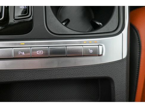 New 2026 Kia Carnival EX FWD image 32