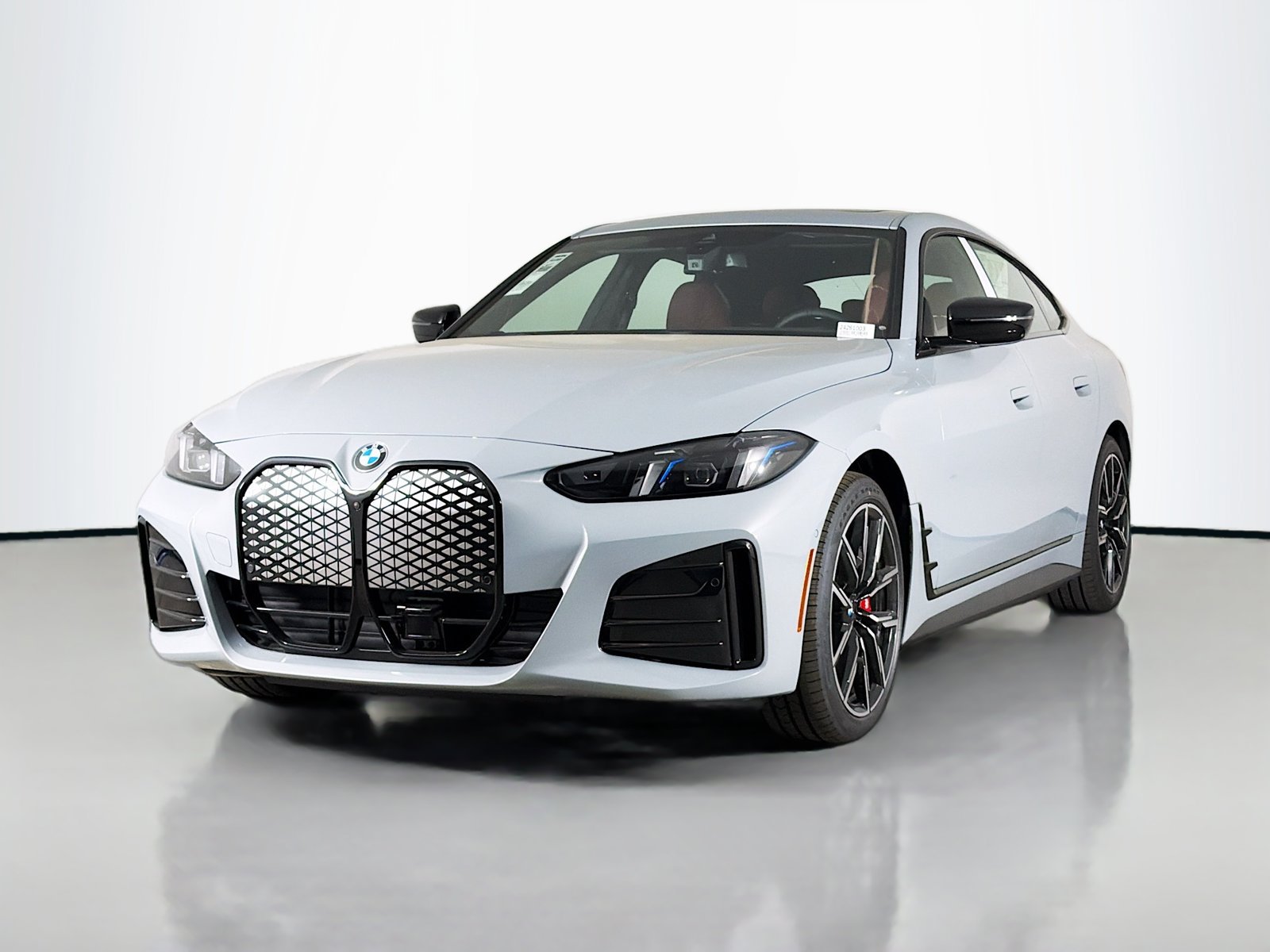 New 2026 BMW i4 eDrive40 w/ M Sport Package RWD image 3