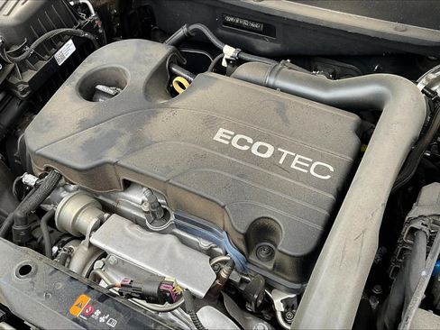 Used 2018 Chevrolet Equinox LT image 33