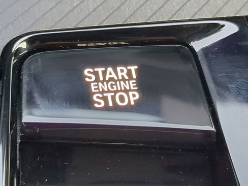 Used 2025 BMW X3 xDrive30i w/ Premium Package image 33