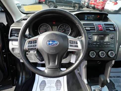 Used 2015 Subaru Forester 2.5i Premium w/ All-Weather Package AWD/4WD image 15