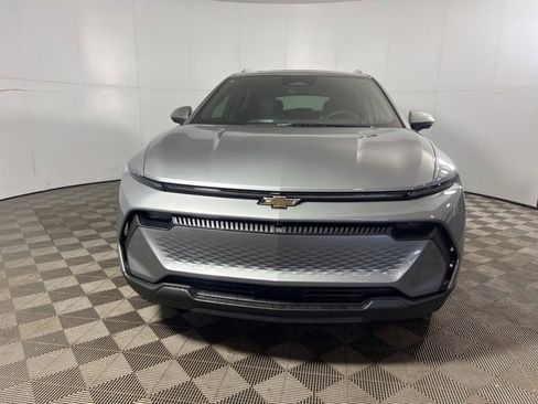 New 2026 Chevrolet Equinox EV LT image 2